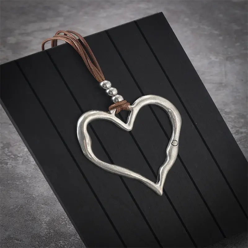 1pc Love Heart Pendant Necklace, Vintage Rope Boho Clavicle Chain Men's Jewelry