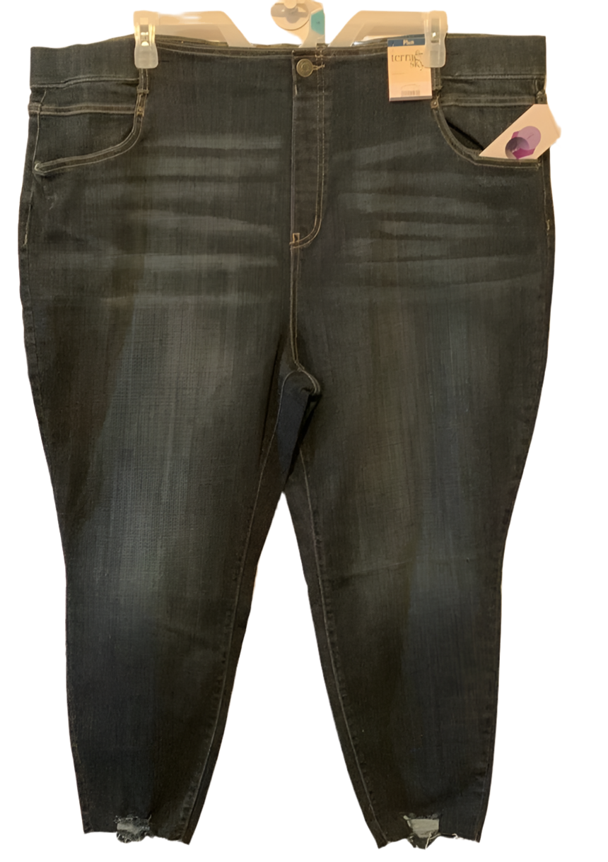 LADYS FULL FIGURE CAPRI