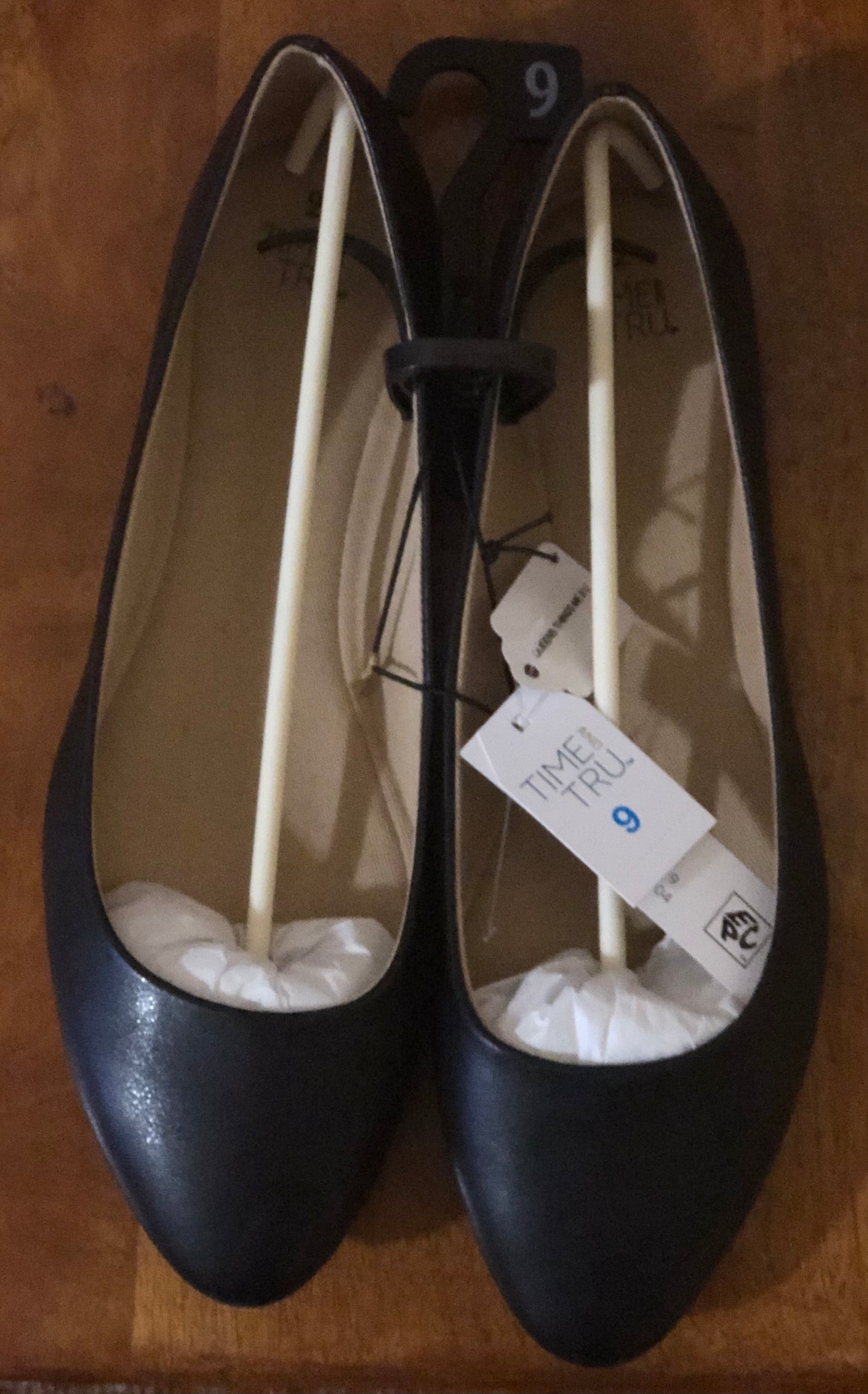 Time And Tru Comfort Flat