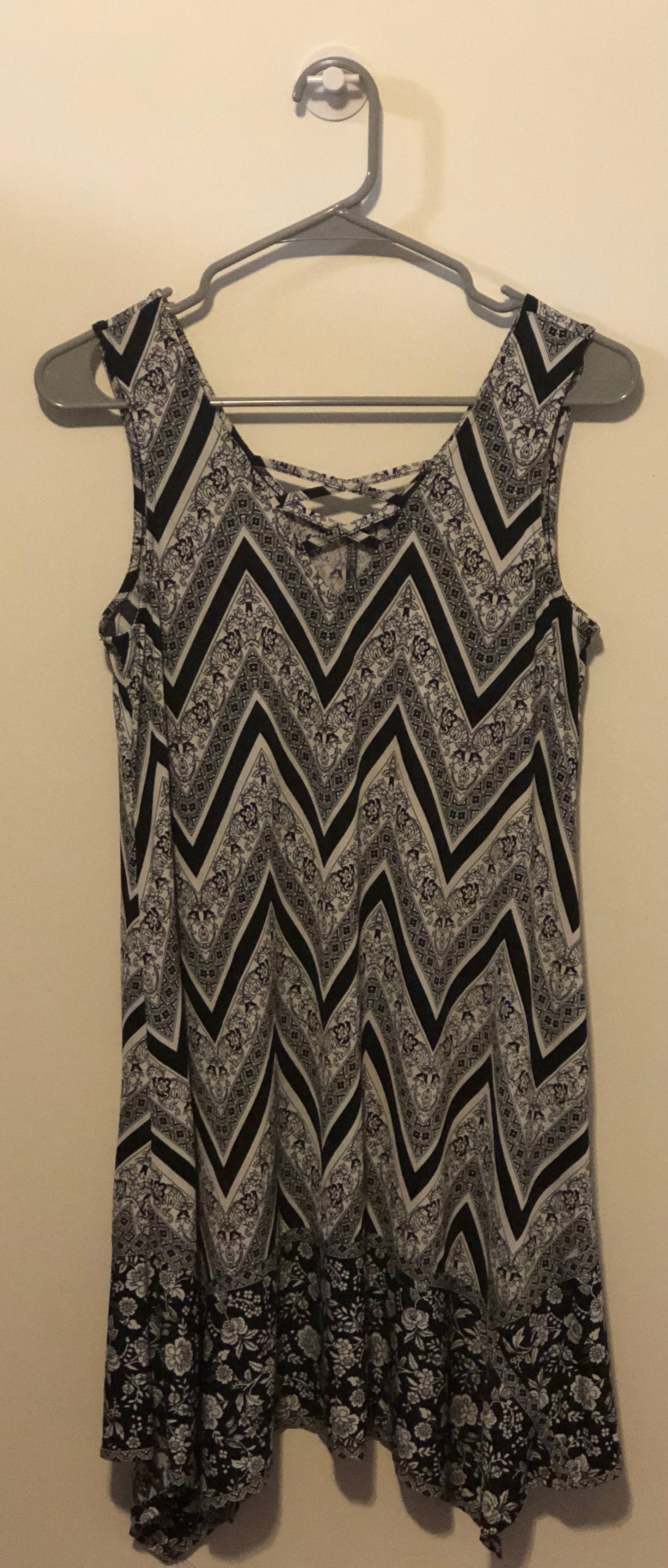 LADYS THREE PINK HEARTS DRESS