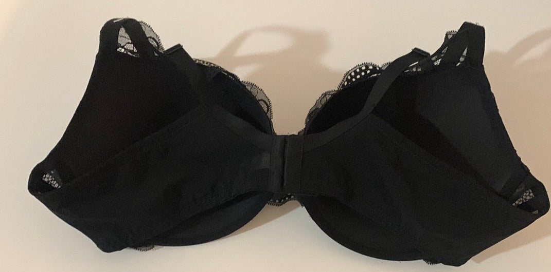 LADY'S BRA
