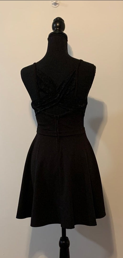 Lady's Dress Black