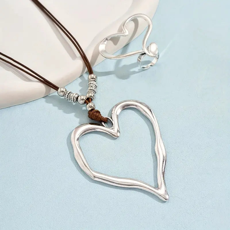 1 Ring + 1 Necklace Punk Style Jewelry Set Retro Hollow Heart Design Silver Plated