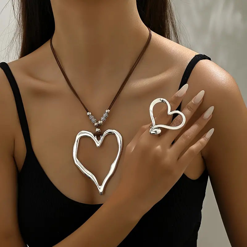 1 Ring + 1 Necklace Punk Style Jewelry Set Retro Hollow Heart Design Silver Plated