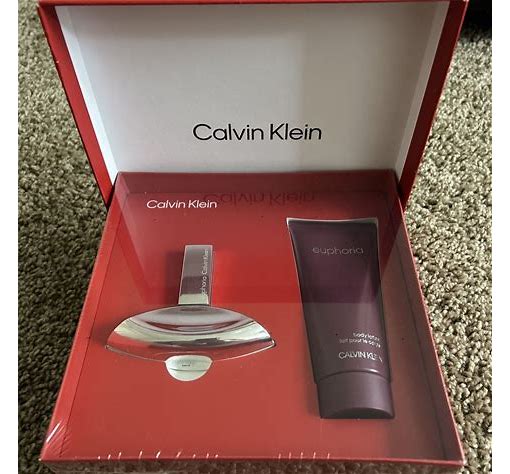 Calvin Klein Euphoria Eau De Parfum for Women 2Pc Gift Set in Box
